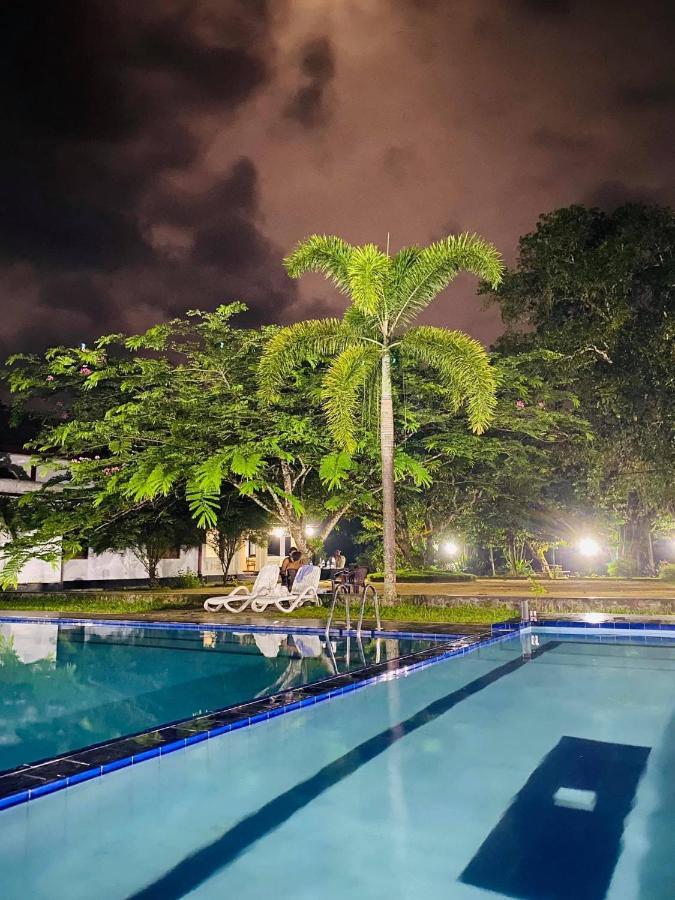 Randiyaepiliyagoda Resort Ависсавелла Экстерьер фото